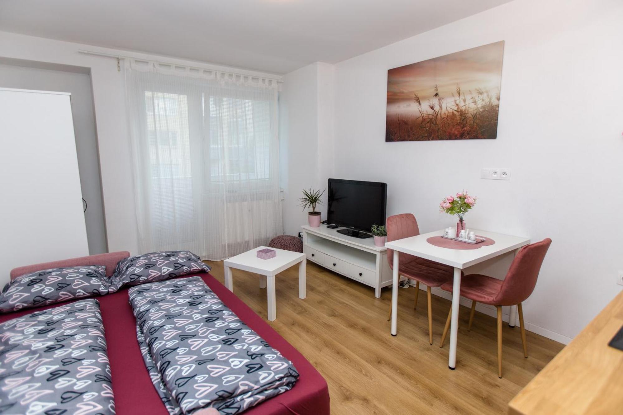 Apartment Near The Ondrej Nepela Winter Stadium Bratislava Exteriör bild